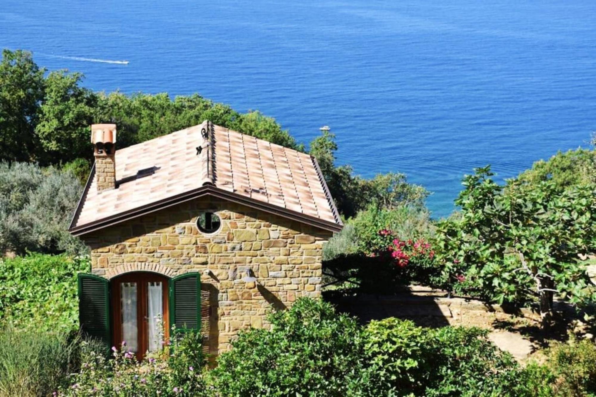 Bellezza In Cilento Panoramic Apts Castellabate Exterior photo